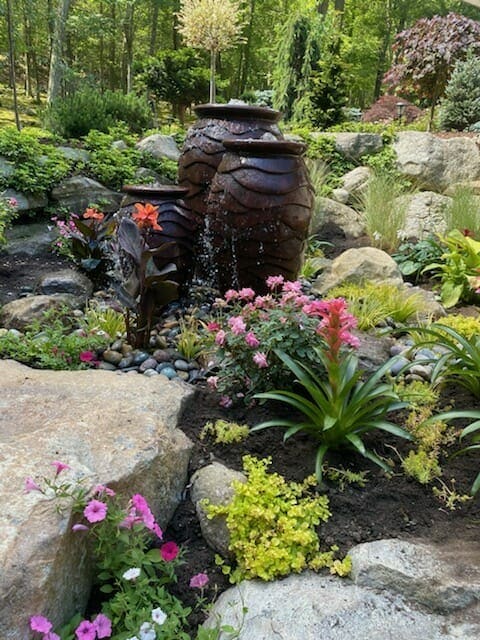 Urn fountainscape